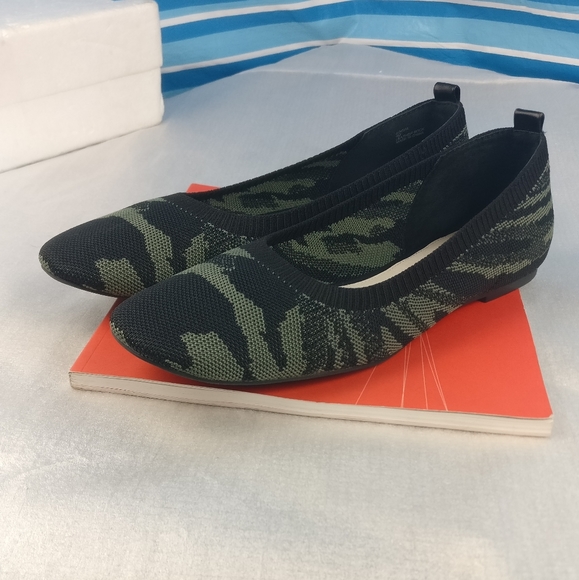 SANCTUARY Social Flats, Breathable Lightweight Knit Slip on sz9 Summer Office - Picture 3 of 14